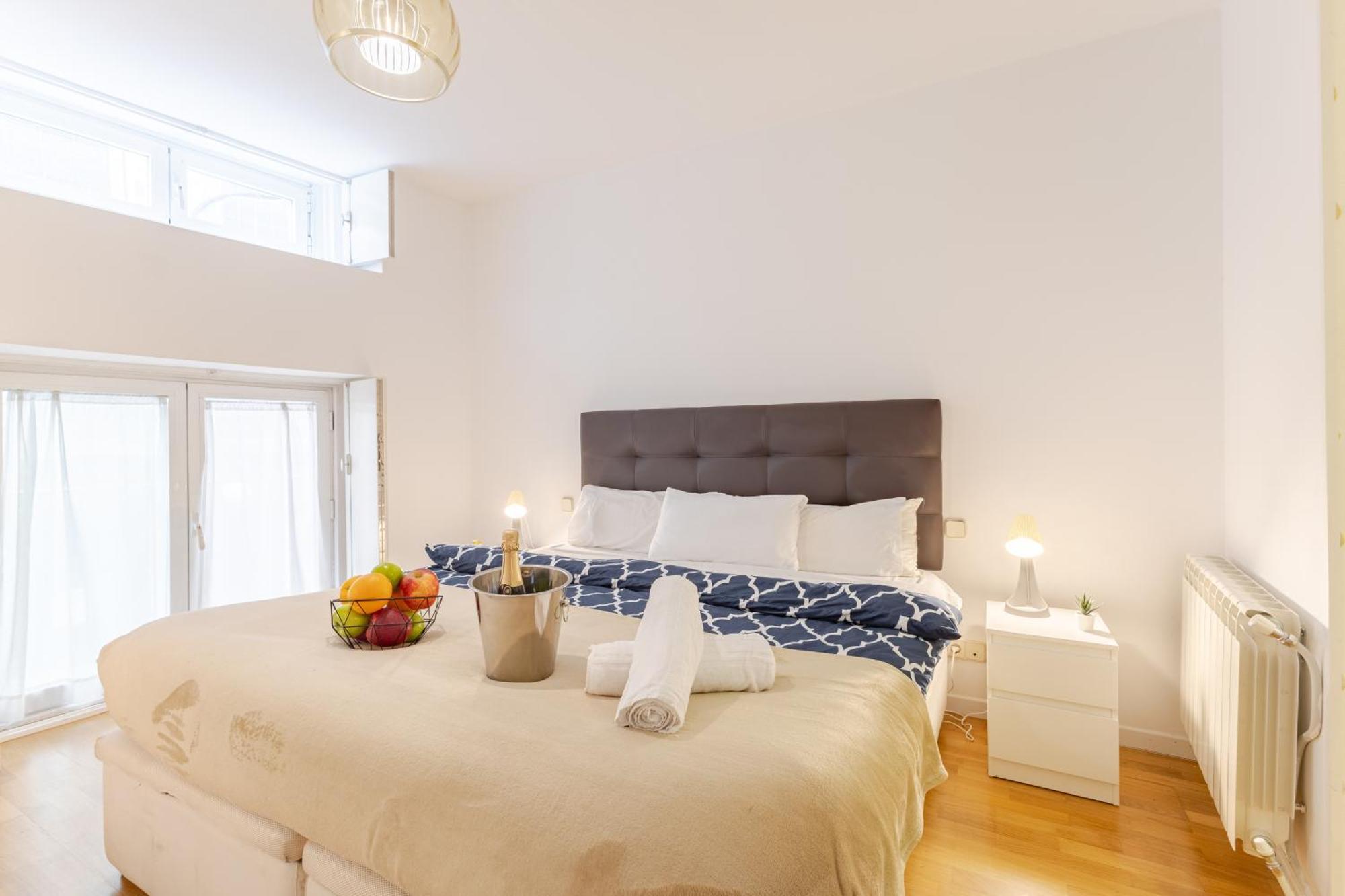 Mad Coco Aparts & Suites Centro Sol Madrid Ngoại thất bức ảnh